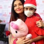 Aishwarya Rai Instagram – ✨🥰CHRISTMAS CHEER⭐️LOVE ❤️ BLESSINGS 😇and Saluting ALL the Angelic BraveHearts at CPAA🤗❤️ GOD BLESS ALL their Families, Doctors, Caregivers and Loved ones ⭐️✨ I’m so overwhelmed by your Strength of Spirit, Positivity and ever-smiling darling Pure Souls❤️GOD BLESS n LOVE ALWAYS ✨