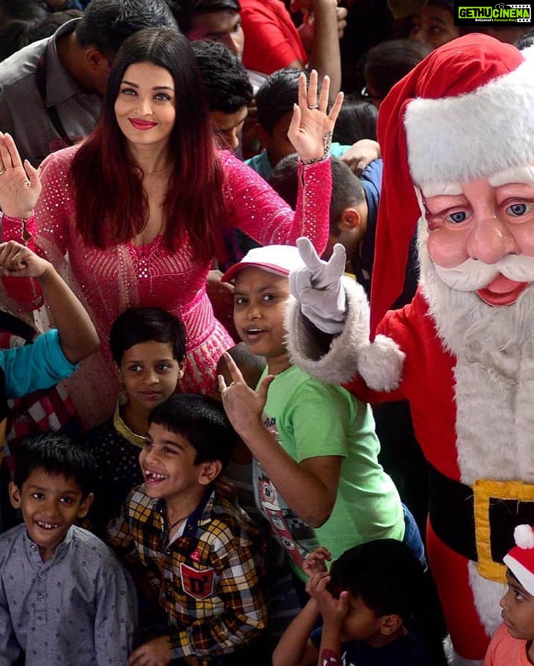 Aishwarya Rai Instagram - ✨🥰CHRISTMAS CHEER⭐️LOVE ❤️ BLESSINGS 😇and Saluting ALL the Angelic BraveHearts at CPAA🤗❤️ GOD BLESS ALL their Families, Doctors, Caregivers and Loved ones ⭐️✨ I’m so overwhelmed by your Strength of Spirit, Positivity and ever-smiling darling Pure Souls❤️GOD BLESS n LOVE ALWAYS ✨
