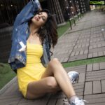 Aishwarya Sakhuja Instagram - The weekend of the year is here. Something about the month December, makes me lazy n motivated all at the same time ❤❤❤ #aishwaryasakhuja #actorslife #actor #streetstyle #streetfashion #oversizedjacket #anchor #photoshoot #yellow #denimjacket #denim #layeritup Photographer @swapnaspictorialhub Outfits by @gunusahni Location courtesy @Cocomelonstudio Hair @s.khadtare Makeup @armanj143 #teamsony Managed by @igniteedgetalent @aishwarya_nigam