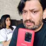 Aishwarya Sakhuja Instagram - how to convert your Android to an iPhone #instareels #instajokes #instagramcomedy #instacomic #techjokes #android #ios #reelsinstagram #reelsofindia #reelkarofeelkaro #reelsvideo #reels #pj #badjokes #wordplay #roash #husbandandwife #wife #wifelove #shoes #couples #couplereels #hatersfuckoff🖕 #mumbai #india