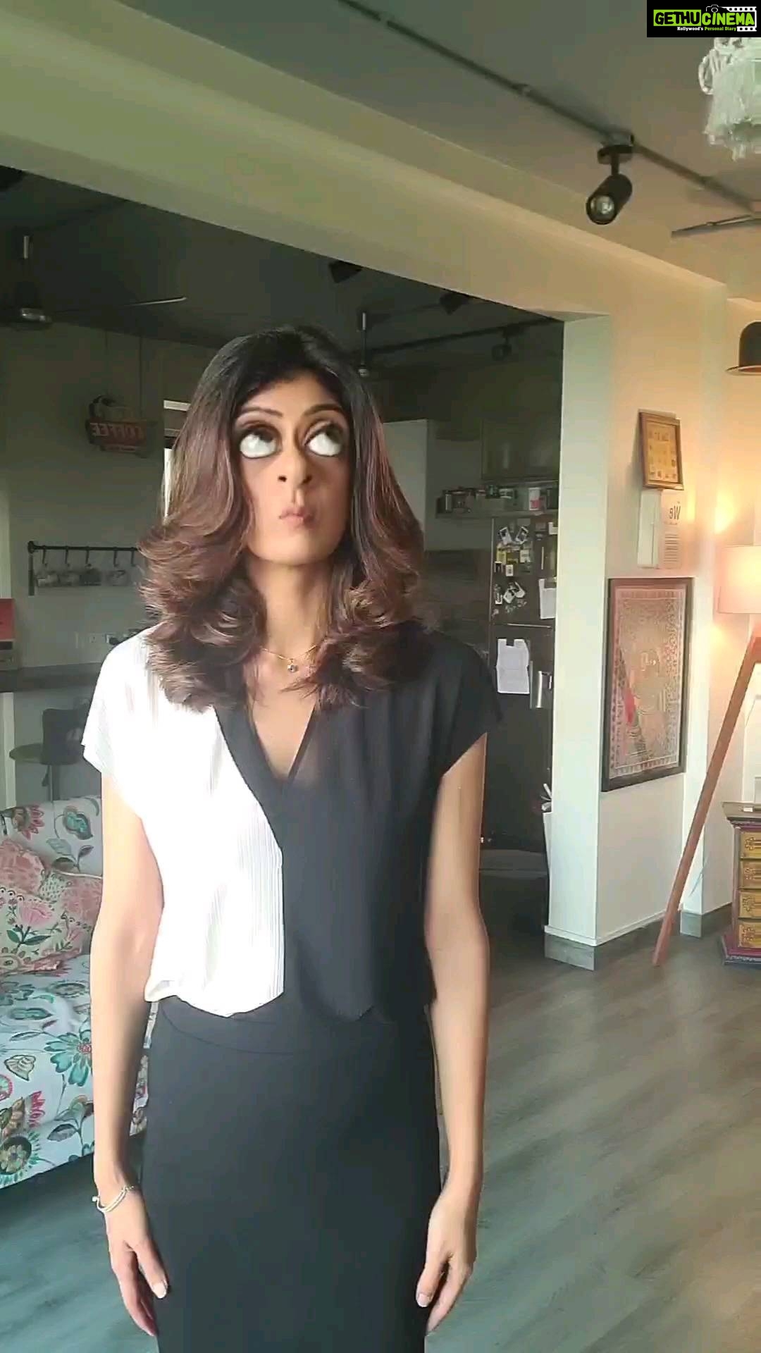 Aishwarya Sakhuja Instagram - Myths around Diabetes... Its important to understand that what is it that you are dealing with as a diabetic. Lets bust a few myths #t1dwarriors💉🙏💓 #t1d #t1dwarrior #diabetesawareness #aishwaryasakhuja #diabetesreels #reelsinstagram #reeitfeelit #reelkarofeelkaro #healthandwellness #HEALTHYLIFESTYLE