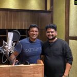 Ajaneesh Loknath Instagram - It was Amazing working with Power⭐ @puneethrajkumar.official Sir. Thanks for singing #GicchiGiliGili a ಮಸ್ತ್ - ಮಷ್ಕಿರಿ song from #RathnanPrapancha ! #abbsstudios @bobby_c_r