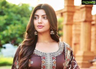 Akanksha Puri Instagram - Rocking my Ethnicity ❤️ . Make up @makeup_by_srinu Hair @salmasayyed47 Styled by @ishakhan_786 Lensed by @yadavparikshitphotography @photography_videography1 #photooftheday #picoftheday #indian #shoot #photoshoot #goodvibes #ootd #motivation #beauty #beautiful #smile #sunkissed #sun #instagood #instagram #instamood #instadaily #life #love #fitness #girl #bossbabe #tattoo #beingme #akankshapuri #💜