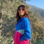 Akanksha Puri Instagram - Let’s wrap up this year on a beautiful working note 😍 Announcing my next from the beautiful valley of MANALI ❤️ Let’s begin…!! Manali, Himachal Pradesh