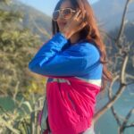 Akanksha Puri Instagram - Let’s wrap up this year on a beautiful working note 😍 Announcing my next from the beautiful valley of MANALI ❤️ Let’s begin…!! Manali, Himachal Pradesh