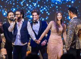 Akanksha Puri Instagram - Uffffffffff 😍 Can I just never leave this hand ❤️ love you @ranveersingh for being you 😍❤️