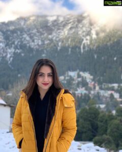 Aksha Pardasany Instagram - Mountain girl forever ❤️

#nainital #uttarakhand