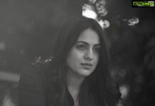 Aksha Pardasany Instagram - A little color A little Black and White ❤️ 📸 @siddhalbe