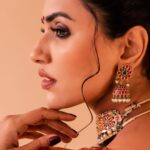 Akshara Gowda Instagram – Photo dump ❤️🔥🥰🌸

Styling and shoot direction by my love @_anita_priya 

Photography @puchi.photography 

Makeup and hair by @makeupbykrishnaveni 

Blouse @nikh_shis (by KARTHIKA)

Jewellary @ditijewels ( choker , neck piece , earrings) 

@the_jewel_gallery ( bangles) 

#aksharagowda #stylishtamizhachi #stylishtamilachi #styledbyanitapriya #aksharagowdabikki