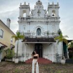 Akshara Gowda Instagram – Mentally there ❤️ 

Styled by @_anita_priya 

PC @aakash_bikki ( after asking him like 1000003000 times ) 

#goa #aksharagowda #stylishtamilachi #stylishtamizhachi #style #fashion #picoftheday #instagood #travel Fort Tiracol Heritage Hotel