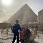 Akshara Gowda Instagram - Not just a queen ... A KHALEESI 💙 #aksharagowda #stylishtamizhachi #stylishtamilachi #wanderlust #traveldiaries #egypt أهرامات الجيزة the Great Pyramids- Giza, Egypt