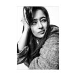 Akshara Haasan Instagram - New Year, New Vibe. Photographer : @vigneshwaranbupathy Hair & Make-Up :- @anamica_muah #blackandwhite #Basic