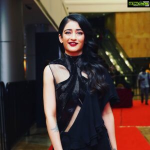 Akshara Haasan Instagram - After ages on the Red carpet.

@gauravguptaofficial gown

@makeupartist_arti & @heysurekha HMU