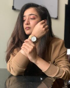 Akshara Haasan Instagram - Do you have a @danielwellington watch yet? Now’s the time 💥 50% off on selected watches! 😱🔥 Add my code AKSHARA for extra 15% off on the website! #danielwellington