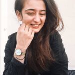 Akshara Haasan Instagram - Accessories can certainly make a dull day better! Here I am wearing @danielwellington latest watch and accessory from their Evergold collection. You too can purchase this watch and accessory and get a 15% off with my code ‘AKSHARA’ #danielwellington