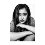 Akshara Haasan Instagram – PT. 2 New Year, New Vibe. 
Photographer : @vigneshwaranbupathy
Hair & Make-Up :- @anamica_muah 
#blackandwhite #Basic