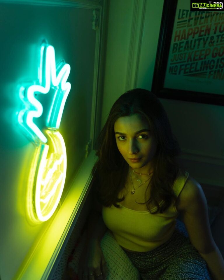 Alia Bhatt Instagram - the pineapple series🍍