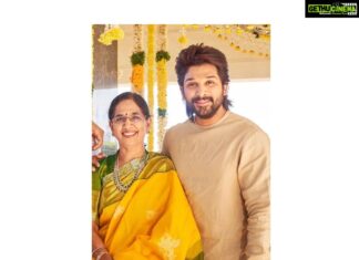 Allu Arjun Instagram - Greatest lesson I learnt from my mother is ... how to be simple even when you have Lots. Happy Mother’s Day to My Mother and all the Mothers in the world . #Mothersday