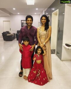 Allu Arjun Instagram - HAPPY DIWALI TO ALL OF YOU . SNEHA , ARHA , AYAAN , ARJUN & THE ENTIRE ALLU FAMILY .