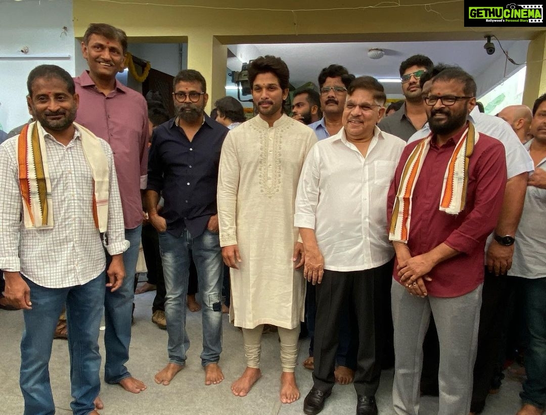 Allu Arjun Instagram - AA20 Pooja . 3rd time with my darling Sukku . DSP special combo always . Hoping to create a magic again . Thank you Koratala Shiva garu , Surender Reddy Garu & Allu Arvind garu (dad) and all other guests for gracing the occasion. Thank you Mythri Movies & Muttamsetty Media .