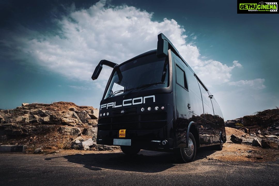 Allu Arjun Instagram - Every time I buy something big in my life... there is only one thought in my mind ... “ People have showered soo much love...it’s the power of their love that I am being able to buy all this “ Gratitude forever . Thank you all ❤️. It’s my Vanity Van . I named it “FALCON” . Thank you Reddy Customs for making this beauty .
