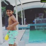 Allu Arjun Instagram - My Dad gifted ayaan a swimming pool for his birthday. I am still in shock . When he asked Ayaan what he wanted 45 days ago ? Ayaan said Pool . Dad agreed & Delivery. On Dot . Ayaan is soo lucky to have a grand dad like that . Lucky 4th generation kids . I envy them 🧐 . BTW we named it “ ALLU POOL “ 😂 #alluayaan #alluaravind #alluanvitha #alluarha