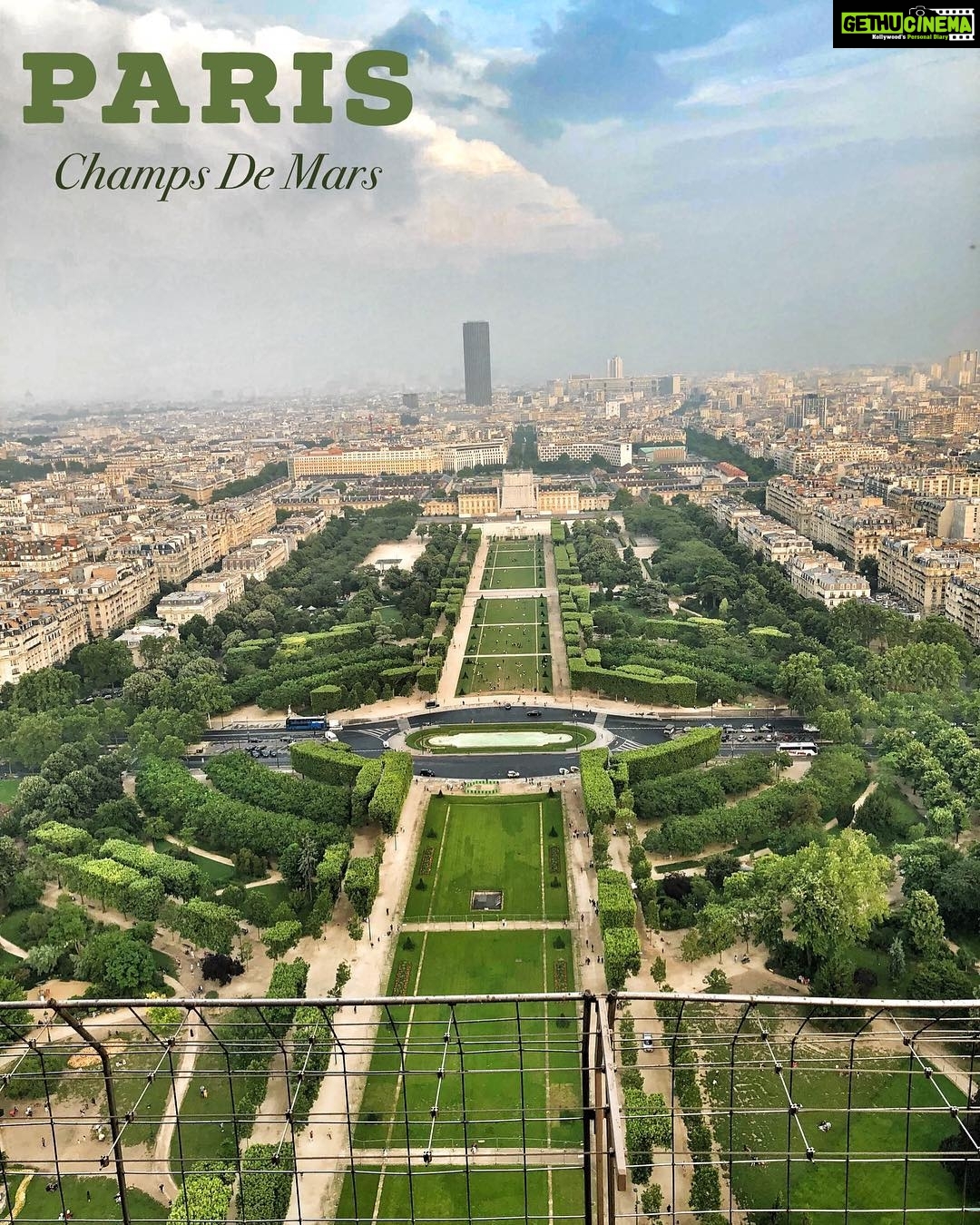 Allu Arjun Instagram - PARIS . Champs De Mars . #aaclicks