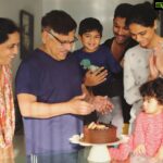 Allu Arjun Instagram - Small Cake Cutting at Home .