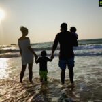Allu Arjun Instagram - Family Time ! Happy 4 ! #goa #beach #sunset #family Taj Hotel Fort Agauda