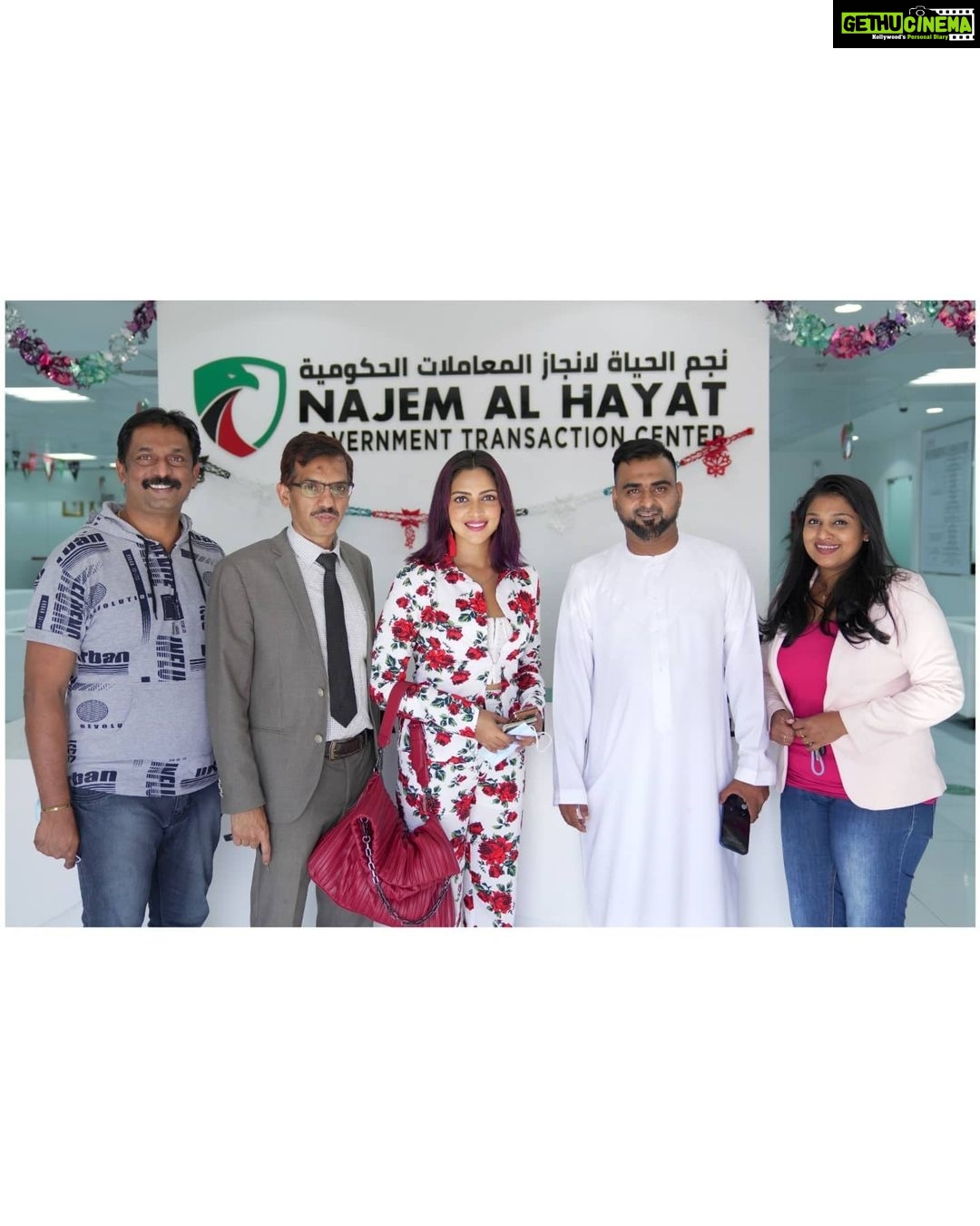 Amala Paul Instagram - They say go for Gold, and for gold I went! 😎 Received UAE's Golden visa today. Feeling absolutely fantastic. 😊 Thank you to everyone that made this happen. ❤️ @astarmediauae @abijithpaul @dubaiculture @mydubai Outfit - @howwhenwearclothing @vblitzcommunications Styled by - @rochelledsa @anishagandhi3 #grateful #blessed #dubai #dubailife #UAE #emiratesfirst #dubaigovernment #mydubai