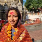 Amala Paul Instagram - Scrapbooking my trip to Assam: Just basking in the glory of Shakti ~ The divine feminine power. 💮 The Kamhakya Devi temple rests atop the Neelachal Hill at Guwahati. The temple was built to honor the bleeding Mother Goddess Kamhakya Devi. According to the Kalika Purana, Kamakhya Temple denotes the spot where Sati's Yoni fell after Shiva tandav. The temple celebrates the 'shakti' within every woman. For someone who deeply believes in the lessons of the soul, visiting this temple was more than a mere mortal experience. I truly experienced the power within, the power is not to be mistaken with extreme aggression; a true sense of calmness and a stoic silence within me defines power for me. I gave myself to the mother and came back with the child inside me intact. 💟 #traveldiaries #soulfood #soultales #moonchildmusings #grateful #shakti