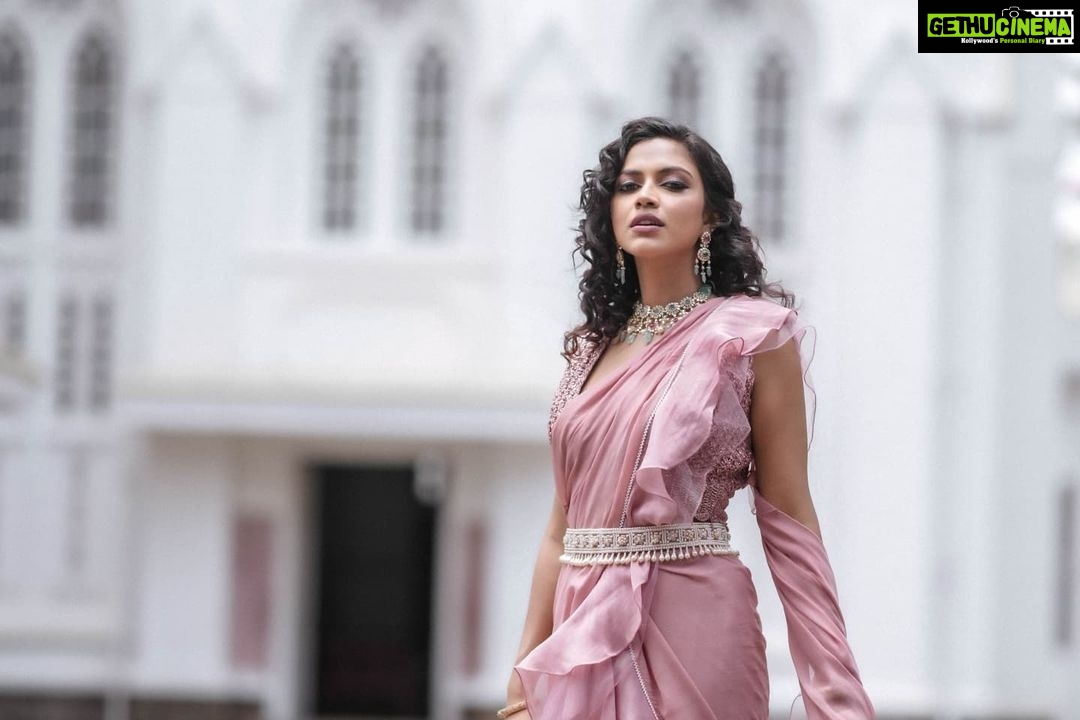 Amala Paul Instagram - Champagne soaked dreams 🥂 Outfit: @nikita.vishakha Styled by: @pallakhshah Assisted by: @himanyasingh MUA: @makeupandhairbysagallya Photography: @nostalgiaevents.in #poser #ootd #pink #blushes #goodvibesonly #playingdressup #alldayeveryday
