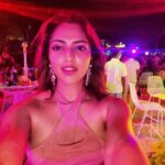Amala Paul Instagram - You attract what you love. I sent to the universe a little love note, asking for a bright and beautiful 2022. We started off on a bright note and the present is beautiful. Thank you for all the blessings received. 🙏💗🙏 #2022 #love #truth #magic #peace #evolve #transcend #abundance #grateful Atlantis, The Palm