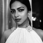 Amala Paul Instagram - Why is there no space for shades of grey? Why are we supposed to choose between either black or white? Strive for the freedom to be whatever you want to be. 🙌 #foodforthought