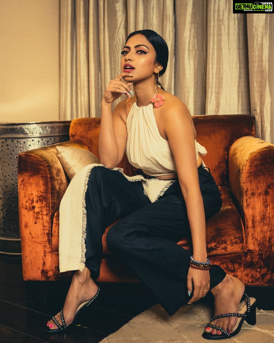 Amala Paul Instagram - Work hard you should, chill harder you must. šš #AllWorkAndNoPlayMakesAmalaDull Styled by @pallakhshah assisted by @shrey_vaishnav_ In @arokaofficial x @viariaccessories x @chinicdesigns_by_chini_chouhan Hair by @divyashetty_ Make up by @makeupartistdanish Lensed by @the_pixel_farmer