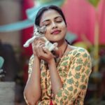 Amala Paul Instagram - Cat me if you can! 🤭 😺 #welcomehomebabies #newlife #catwoman #kitty #meow #therekittykittykitty #catstagram #catlife #greatvibesonly #happyme #deepinnerpeace #soulcare #😺