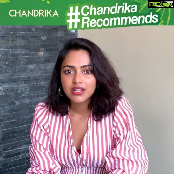 Amala Paul Instagram - A kind reminder from the @chandrikarealayurveda family: Stay home, stay safe. 🙏 . . #ChandrikaRecommends #MakeAChainBreakTheChain #staysafe #stayhome #Covid19 #coronavirus