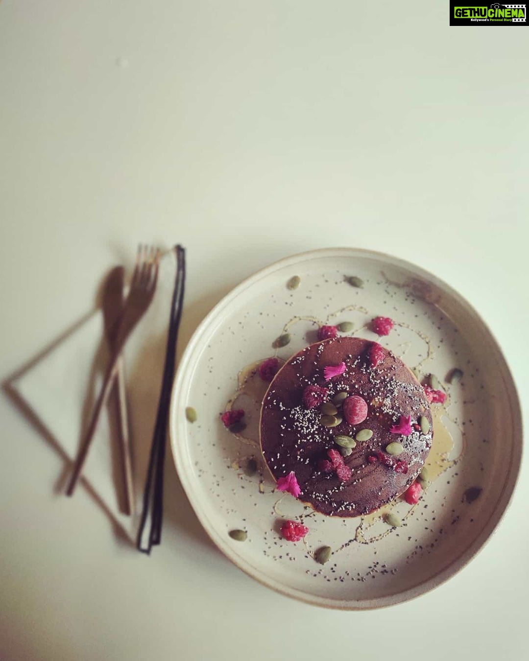 Amala Paul Instagram - #selflove and #healing 😃😍 . . Almond, coconut and oatmeal pancake topped with all natural berries and seeds. . . #veganpancakes #happyfoodie #ayurvedicdiet #conciouseating #happyvalentinesday
