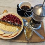Amala Paul Instagram - Breakfast of champs! 😋 . . #yummyinmytummy #breakfast #breakfastgoals #coffee #fruits #healthybreakfast #food #foodgasm #foodie #gypsysoul #AmalaPaul