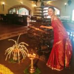 Amala Paul Instagram – ഐശ്വര്യത്തിൻ്റെയും സമ്പൽസമൃദ്ധിയുടെയും ഓണം ആശംസകൾ. ❣️❣️❣️❣️
.
.
Happy Onam 
#onam #onam2019 #onamspecial #kerala #sareenotsorry #feelingfestive #AmalaPaul
