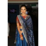 Amala Paul Instagram – Who said blues make you sad? 😅
.
.
#blue #obsessed #DRKCJVergheseInternationalFilmFestival #StyledByYoursTruly #AmalaPaul 💄: @chisellemakeupandhair