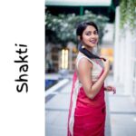 Amala Paul Instagram – Seek for the power of the divine to help you reach your goals. 🌟

#iamshakti #greatvibesonly
.
.
📸 @kiransaphotography