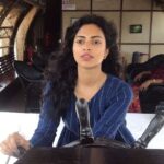 Amala Paul Instagram - Ente keralam ethra sundharam... 🌴 #alappuzha #houseboat #backwatersofkerala #entekeralam