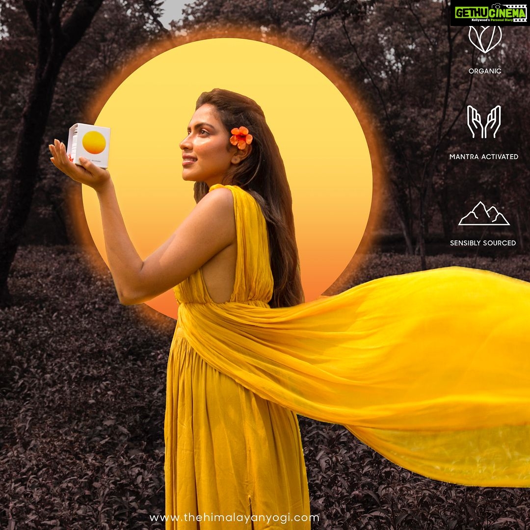 Amala Paul Instagram - Announcing Night Recovery by The Himalayan Yogi. Our modern lifestyles has resulted in abundances and accumulations, many shifts have occurred in the way we sleep, when we sleep and the quality of our sleep. Night Recovery is a harmonious geometric composition of 14 super herbs with treasured inputs from revered Rishis(researchers) and Ayurvedic Practitioners. Made with sustainably cultivated herbs, sourced in their highest bio-available state, to help unlock the cosmic powers of our body and mind through the sleeping state. To recover and retune to the self. Awaiting with fingers crossed for your genuine feedbacks on Night Recovery. To know more log goto www.thehimalayanyogi.com, check bio for link!! #NightRecovery #thehimalayanyogi #tridoshic #nochemicals #yogilife