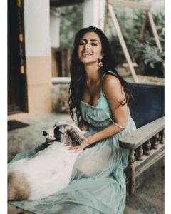 Amala Paul Instagram - The Mirage Andretta Shoot Photographed by @rishabh_malik04 Models: Winter and AP