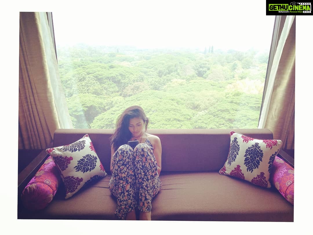Amala Paul Instagram - 🌼🌼🌼 JW Marriott Hotel Bengaluru