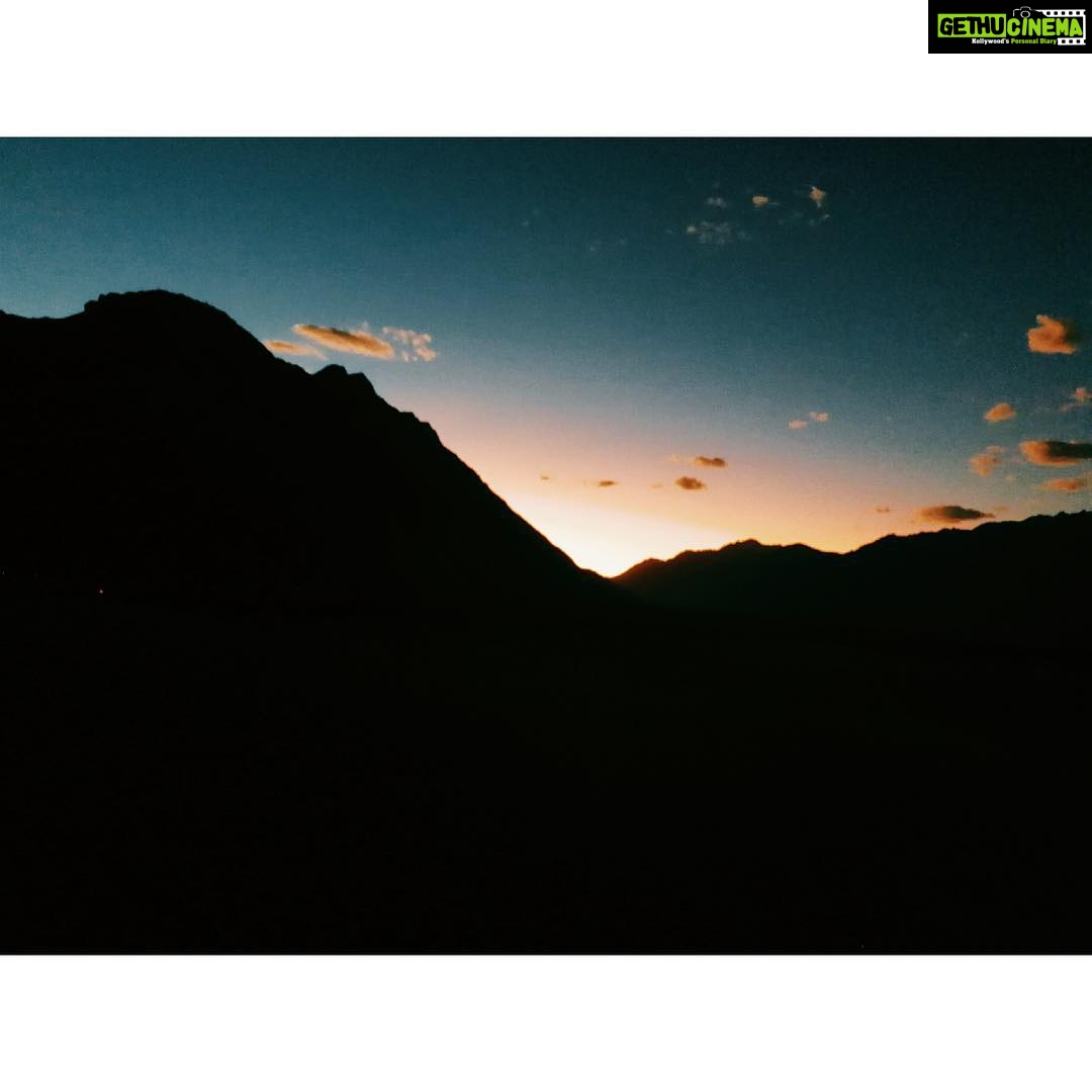 Amala Paul Instagram - No. 0071 ✅ To see the sun setting at Nubra valley while sipping kahwa. From the list of a million things to do in this lifetime. #nubravalley #brilliantsunset #desertandmountains #wonderlust #backpack #ladhakdiaries