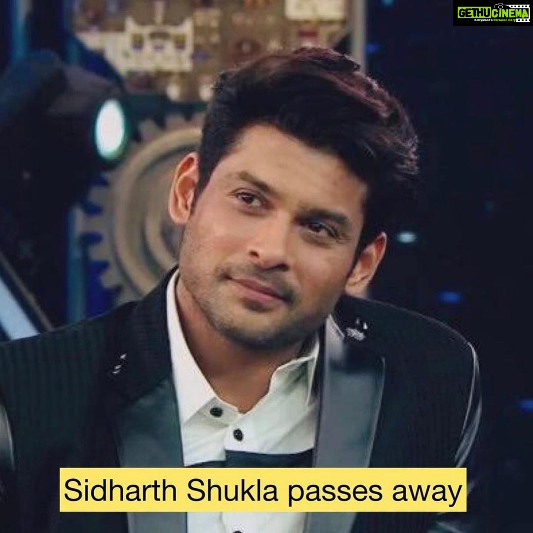 Ameesha Patel Instagram - Got to know Siddharth v briefly when I went into the Big Boss house as βMaalkinβ .. have the sweetest memories of him as a friendly,charming and affable always smiling person ..Shocked n saddened by his sudden passing away.. R.I.P .. Strength n Condolences 2 all his family n friends ππ»ππ»ππ»