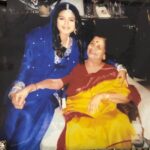 Ameesha Patel Instagram - This for me was the most beautiful n special moment of alllllll .. 14th June 2001 .. all dressed up as Sakeena 2 attend the Grand premier of GADAR with the most special person in the world .. my first n last love(n evry thing in between).. whom I love to the moon n back.. my heartbeat .. my late GRACIOUS GRANDMOTHER .. 💋💗💗💗💗💗💗💗💗💗💘💘