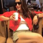 Ameesha Patel Instagram - Coffee at the airport .. how do u say no to a chilled frapp from Starbucks 😜😜🥂